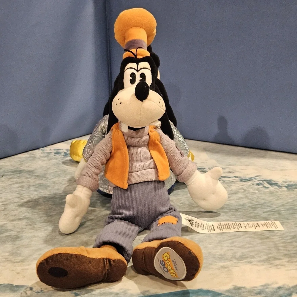 Disney Parks WDW 50th Anniversary Goofy Plush Bundle With Goofy 90th Birthday